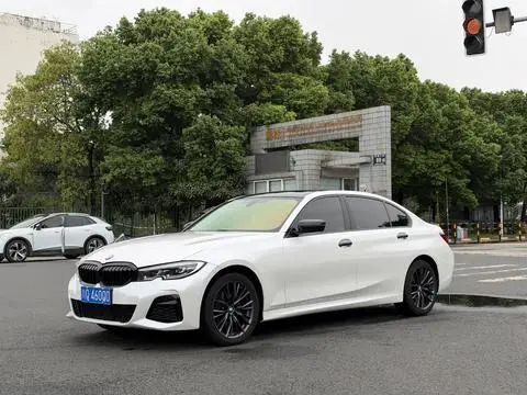 BMW 3 Series 2021