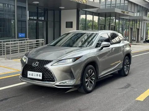 Lexus RX 2020 — фото 1