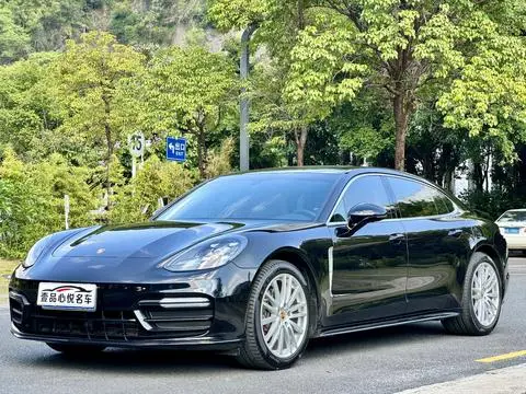 Porsche Panamera 2017 — фото 1