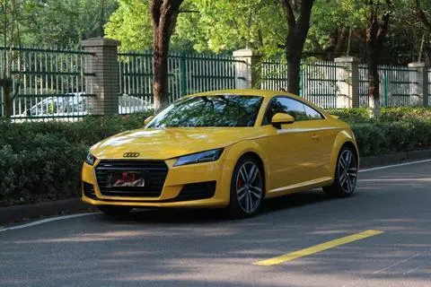 Audi TT 2015