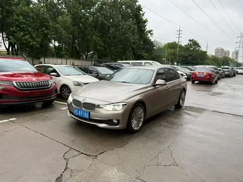 BMW 3 Series 2018 — фото 1