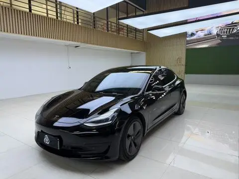 Tesla Model 3 2020 — фото 1