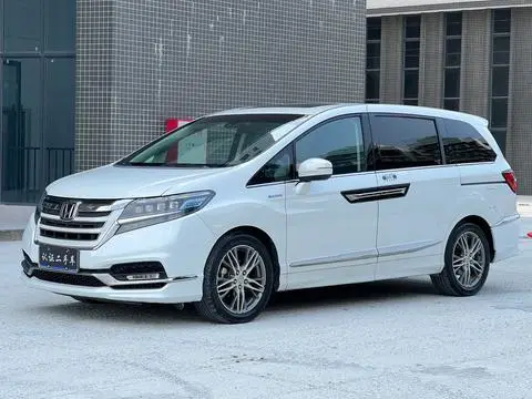 Honda 艾力绅 2019 — фото 1