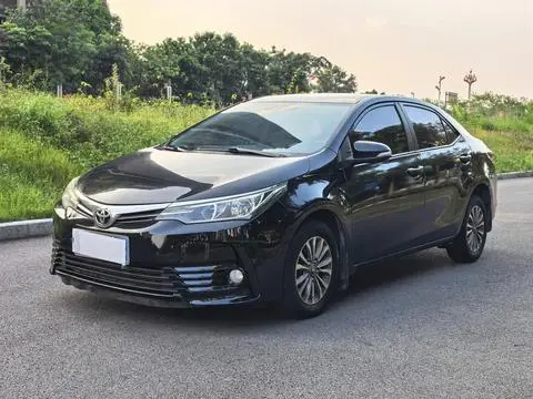 Toyota Corolla 2017 — фото 1
