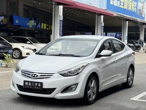 Hyundai Elantra Langdong 2012 — фото 1