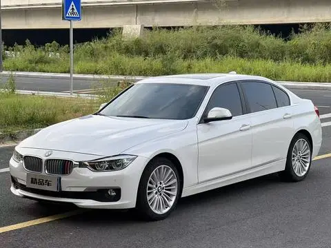 BMW 3 Series 2018 — фото 1