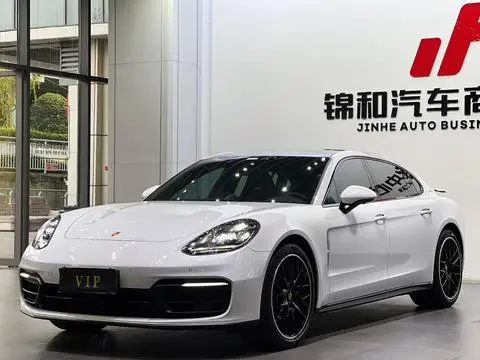 Porsche Panamera 2022
