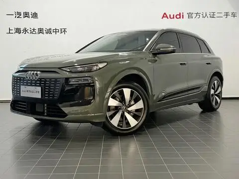 Audi Q6L e-tron 2026 — фото 1