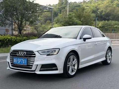 Audi A3 2020 — фото 1