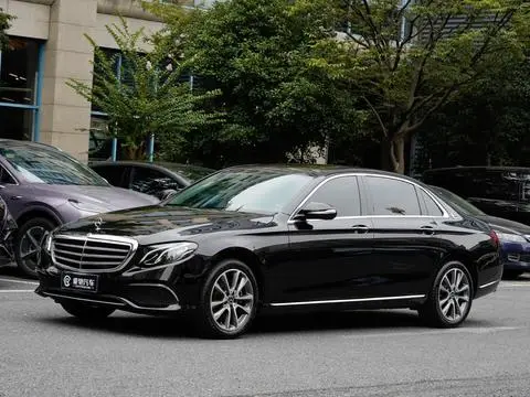Mercedes-Benz E-Class 2018 — фото 1