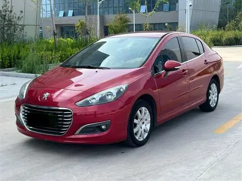 Peugeot 308 2014 — фото 1