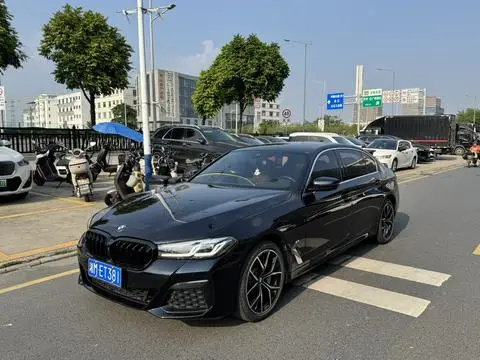 BMW 5 Series 2022