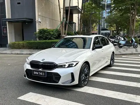 BMW 3 Series 2025 — фото 1
