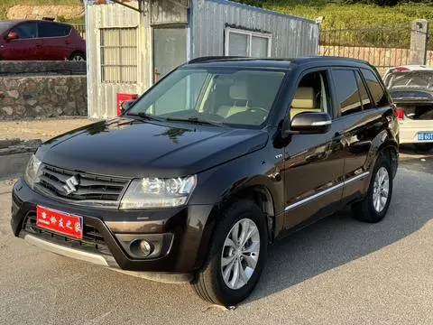 Suzuki 超-Class 维特拉 2012