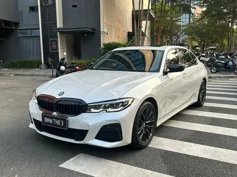 BMW 3 Series 2021 — фото 1