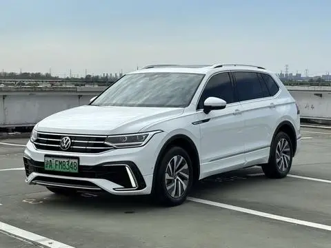 Volkswagen Tiguan L PHEV 2023