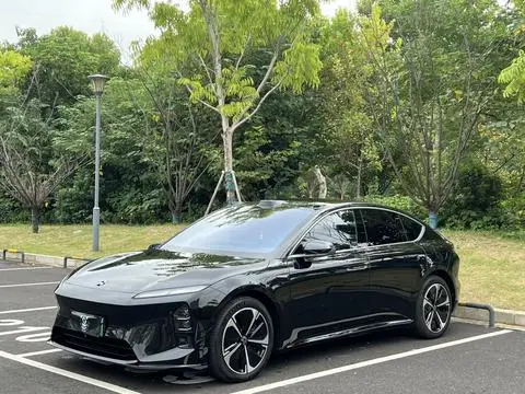 NIO ET5 2025