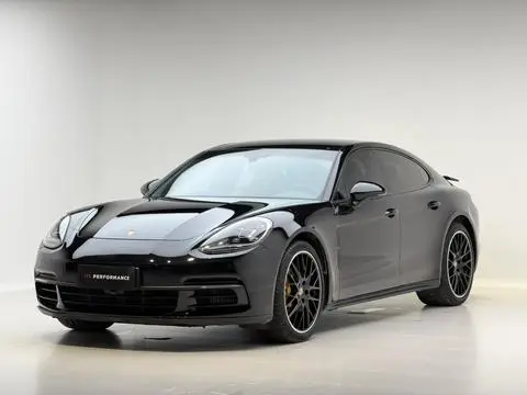 Porsche Panamera 2019