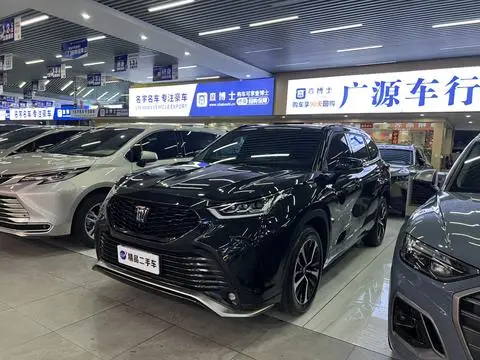 Toyota Crown Kluger 2022