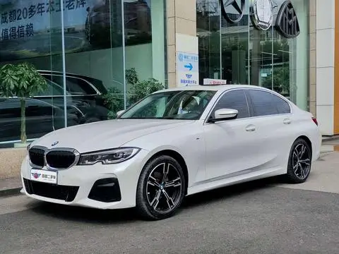 BMW 3 Series 2022 — фото 1