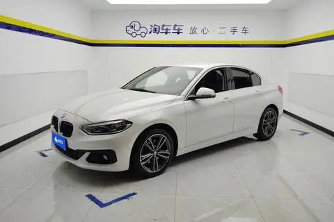 BMW 1 Series 2019 — фото 1