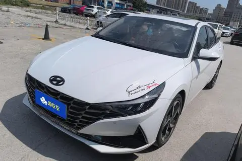 Hyundai Elantra 2021 — фото 1