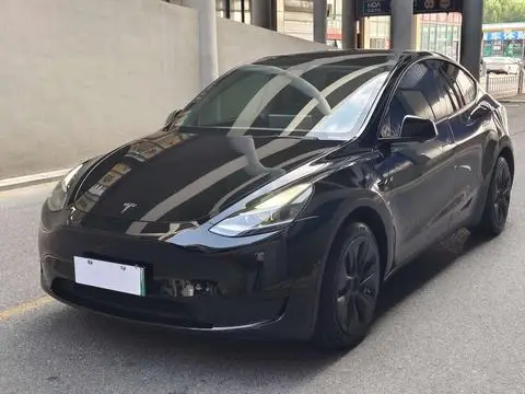 Tesla Model Y 2022 — фото 1
