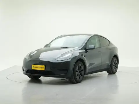 Tesla Model Y 2024 — фото 1