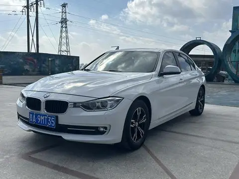 BMW 3 Series 2015 — фото 1