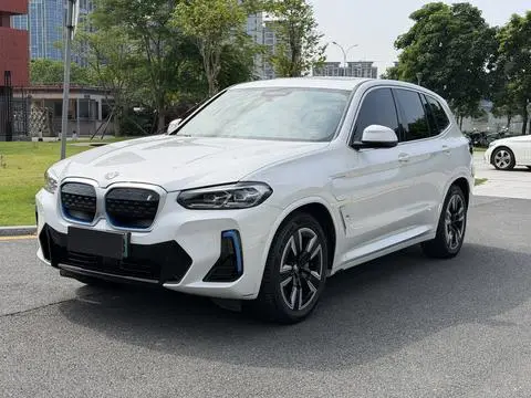 BMW iX3 2022