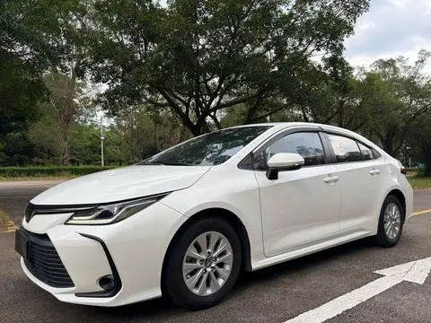 Toyota Corolla 2021 — фото 1