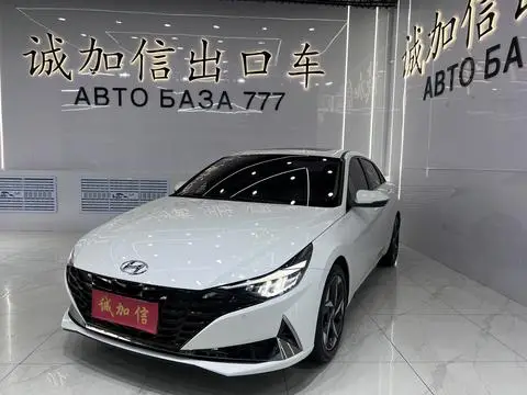 Hyundai Elantra 2022 — фото 1