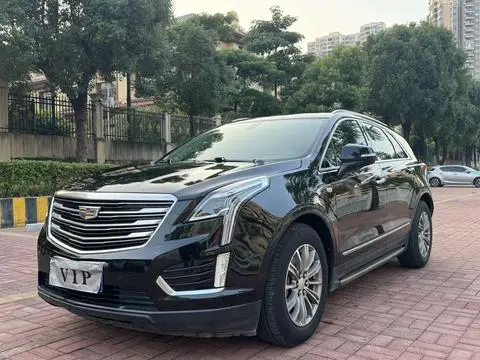 Cadillac XT5 2018 — фото 1