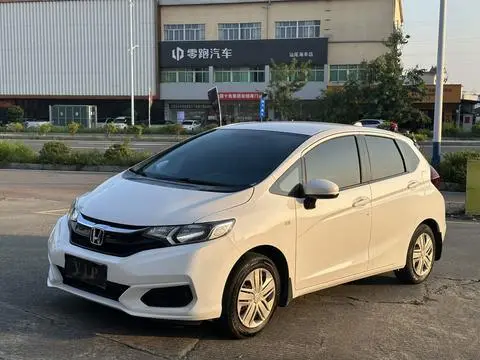 Honda Fit 2018 — фото 1