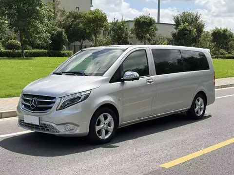 Mercedes-Benz 威霆 2016