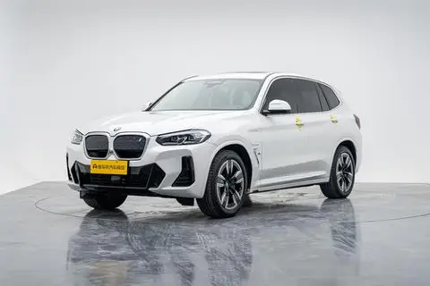 BMW iX3 2024 — фото 1