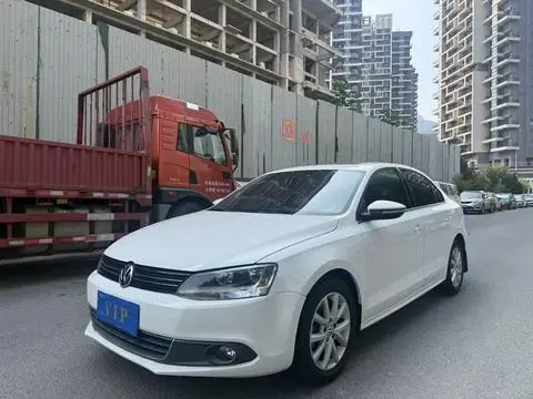 Volkswagen Sagitar 2012