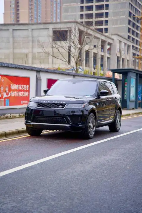 Land Rover 揽胜运动 2019 — фото 1