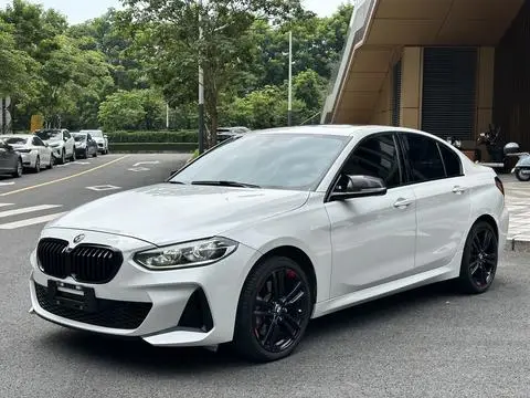 BMW 1 Series 2021