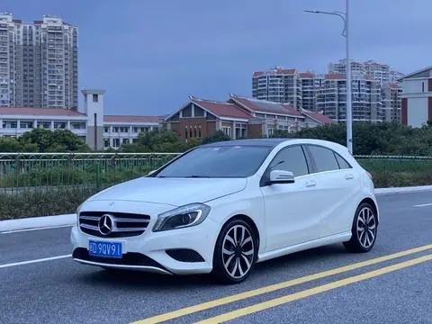 Mercedes-Benz A-Class 2015