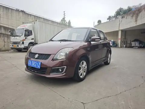 Suzuki 雨燕 2013