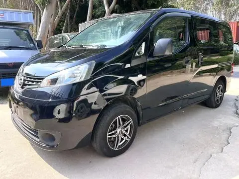 Nissan NV200 2013