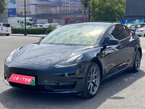 Tesla Model 3 2022 — фото 1