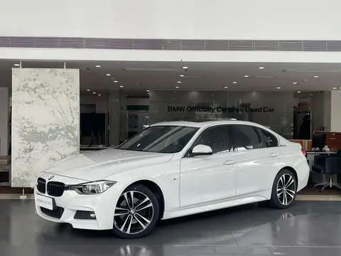 BMW 3 Series 2019 — фото 1