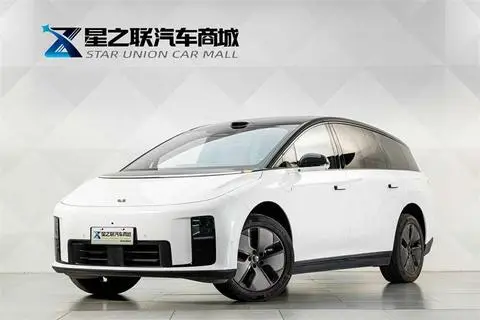 Li i8 2025