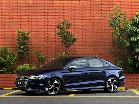 Audi S3 2019 — фото 1