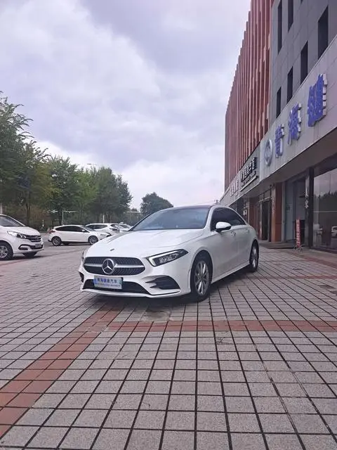 Mercedes-Benz A-Class 2022 — фото 1