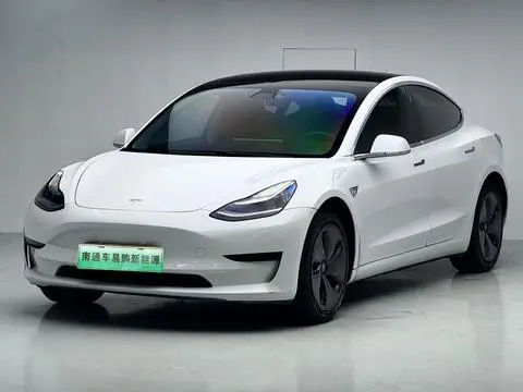 Tesla Model 3 2019 — фото 1