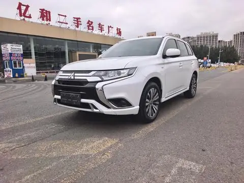 Mitsubishi 欧蓝德 2021