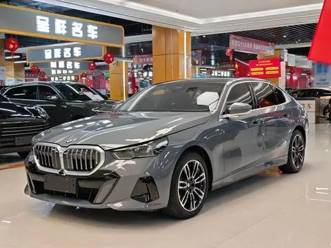 BMW 5 Series 2024